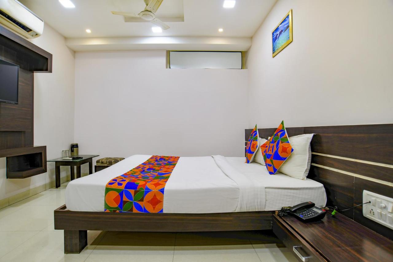 Fabhotel Grand Raj Indore Exteriör bild