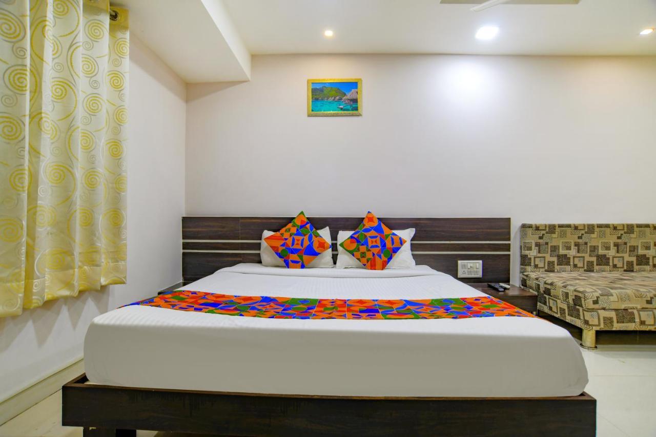 Fabhotel Grand Raj Indore Exteriör bild