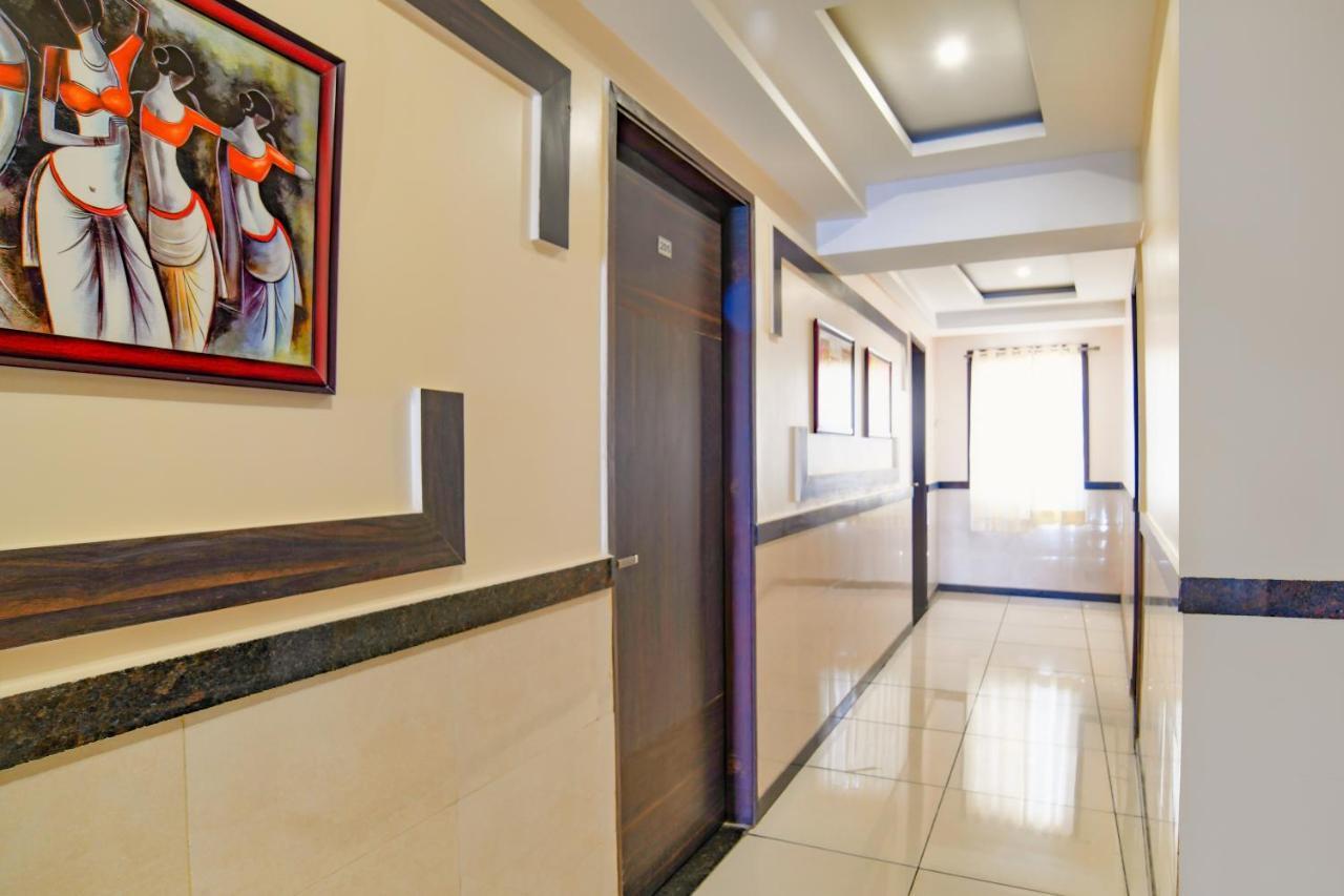 Fabhotel Grand Raj Indore Exteriör bild