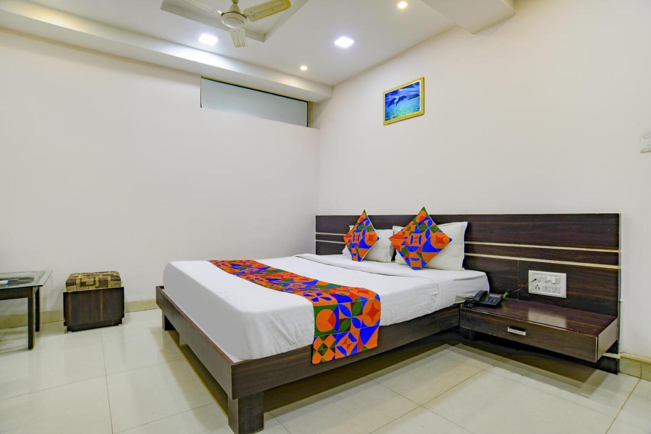 Fabhotel Grand Raj Indore Exteriör bild
