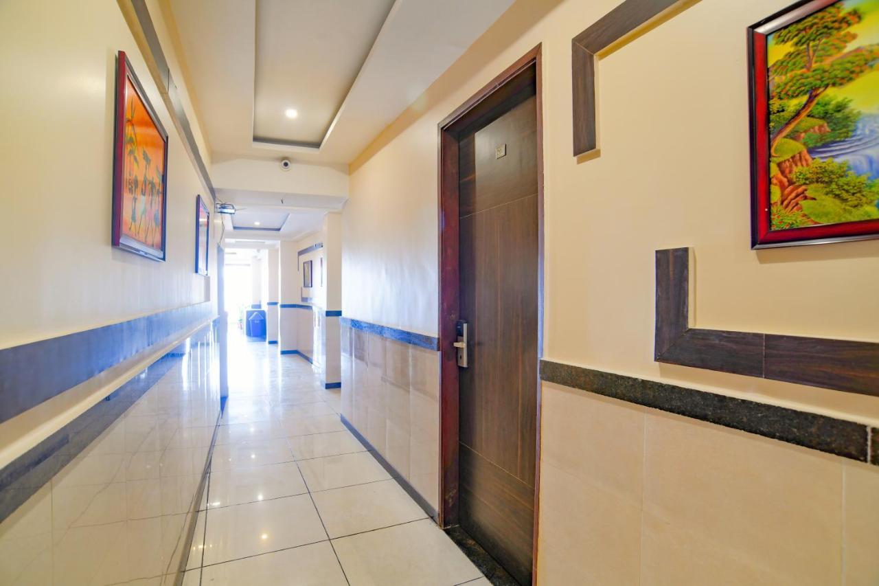 Fabhotel Grand Raj Indore Exteriör bild
