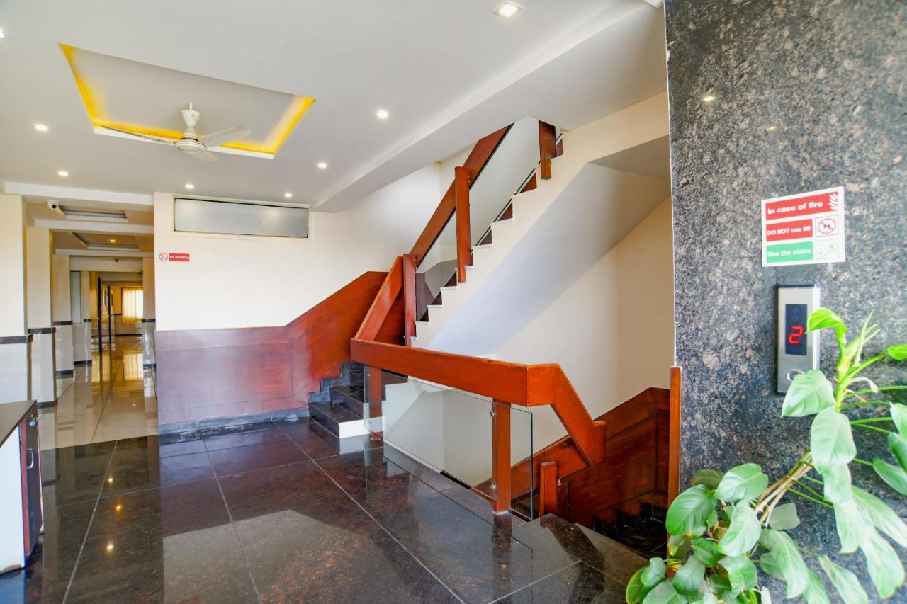 Fabhotel Grand Raj Indore Exteriör bild