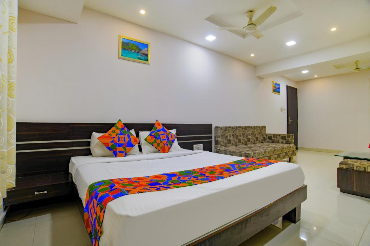 Fabhotel Grand Raj Indore Exteriör bild